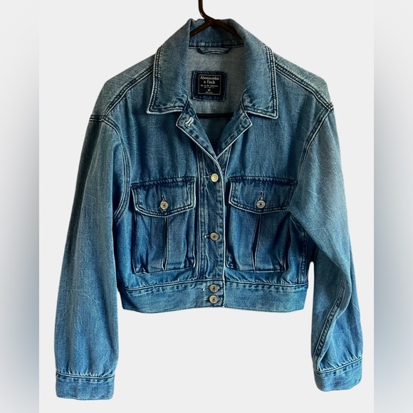 Hostess Pick 💥🥳 Abercrombie & Fitch Blue Denim Jacket - Picture 1 of 7
